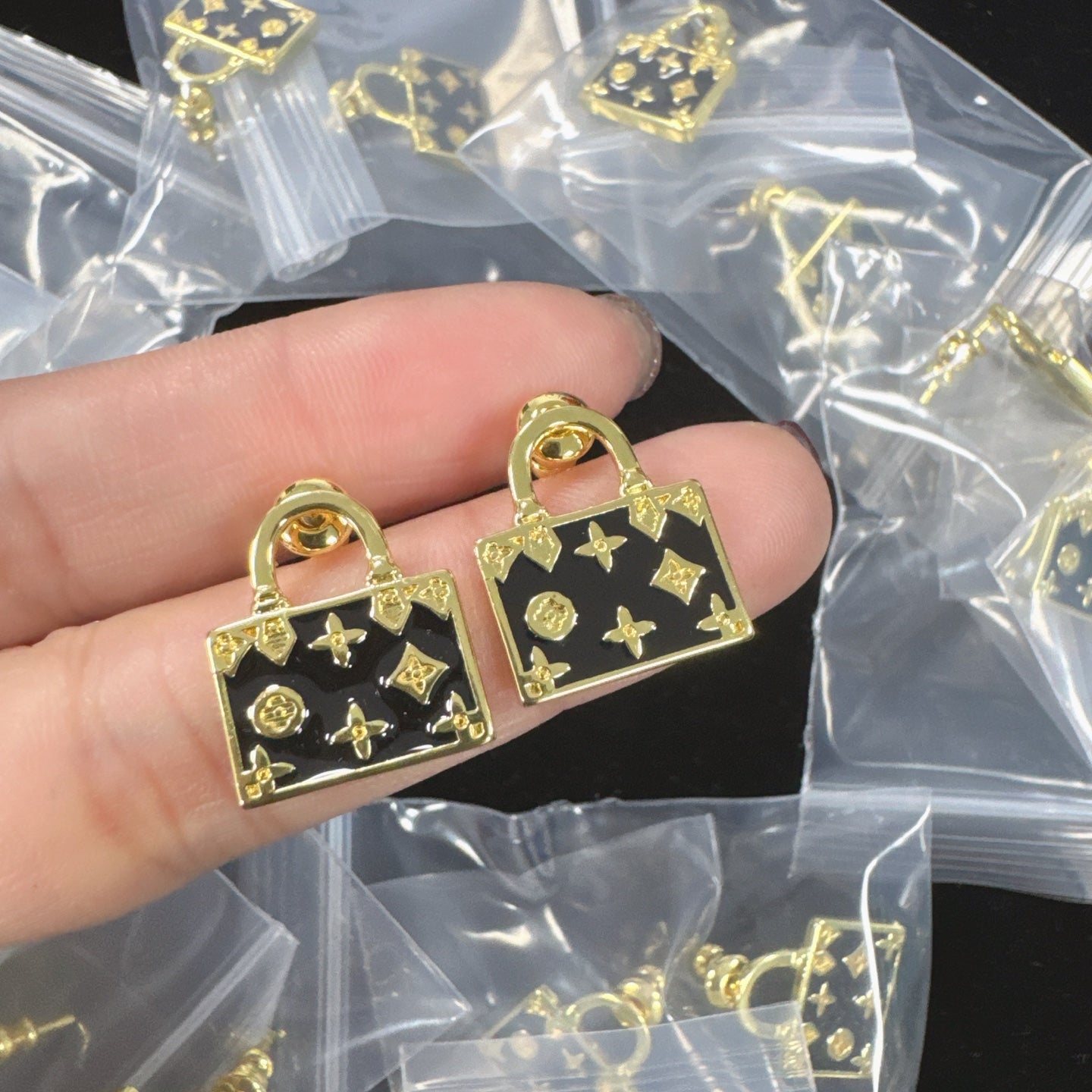 Bag earrings