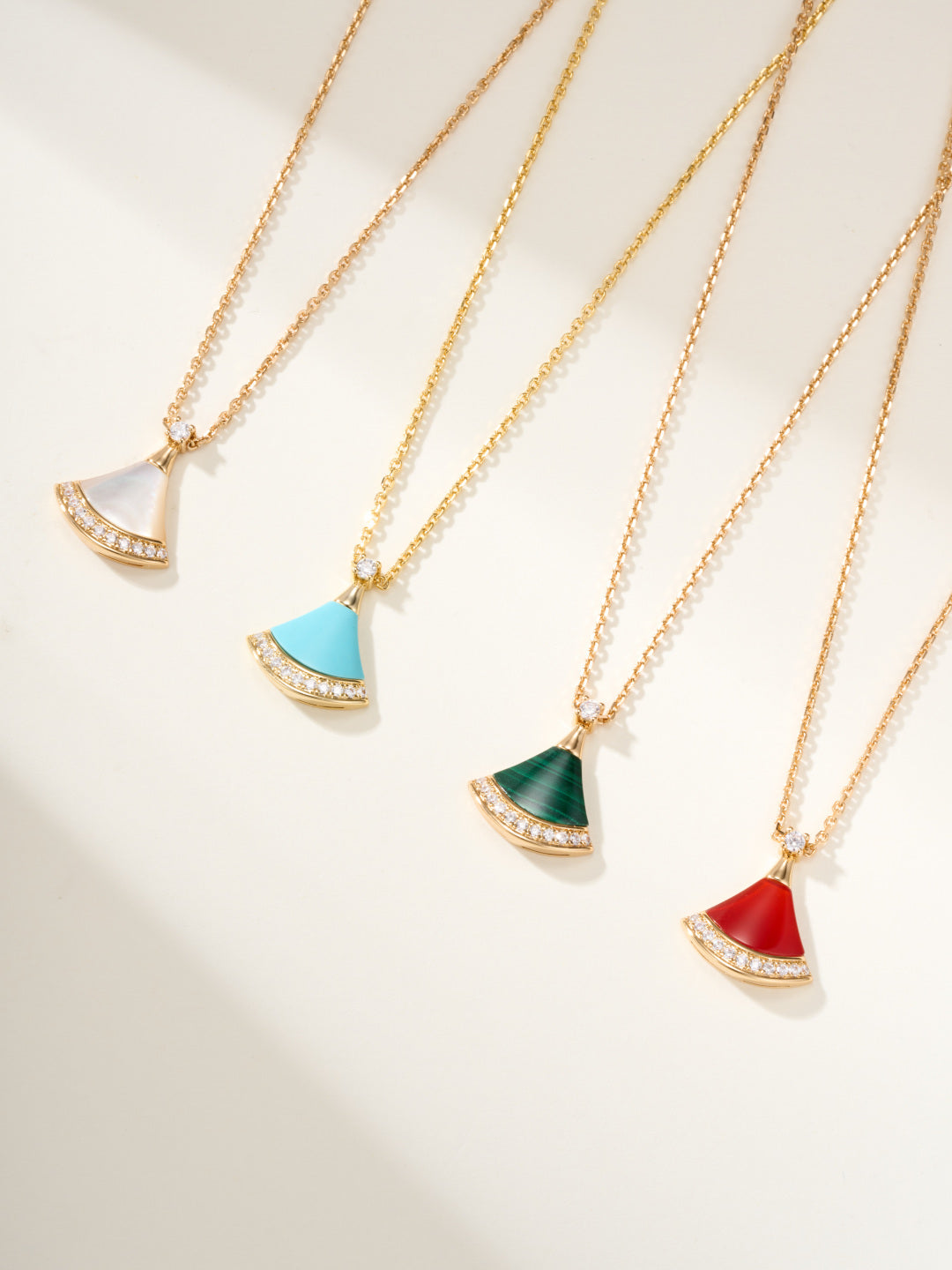 Small fan diamond gem necklace