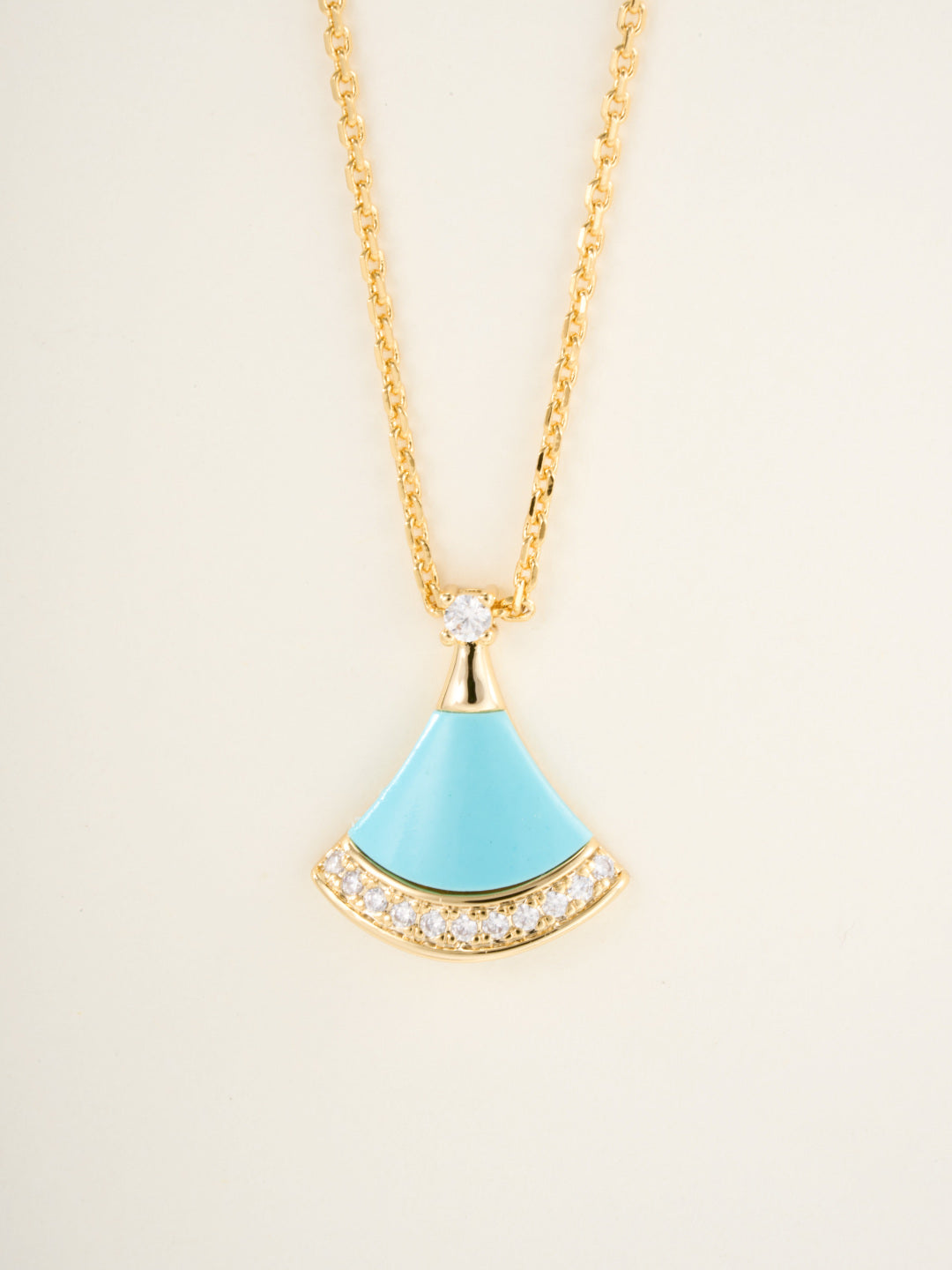 Small fan diamond gem necklace