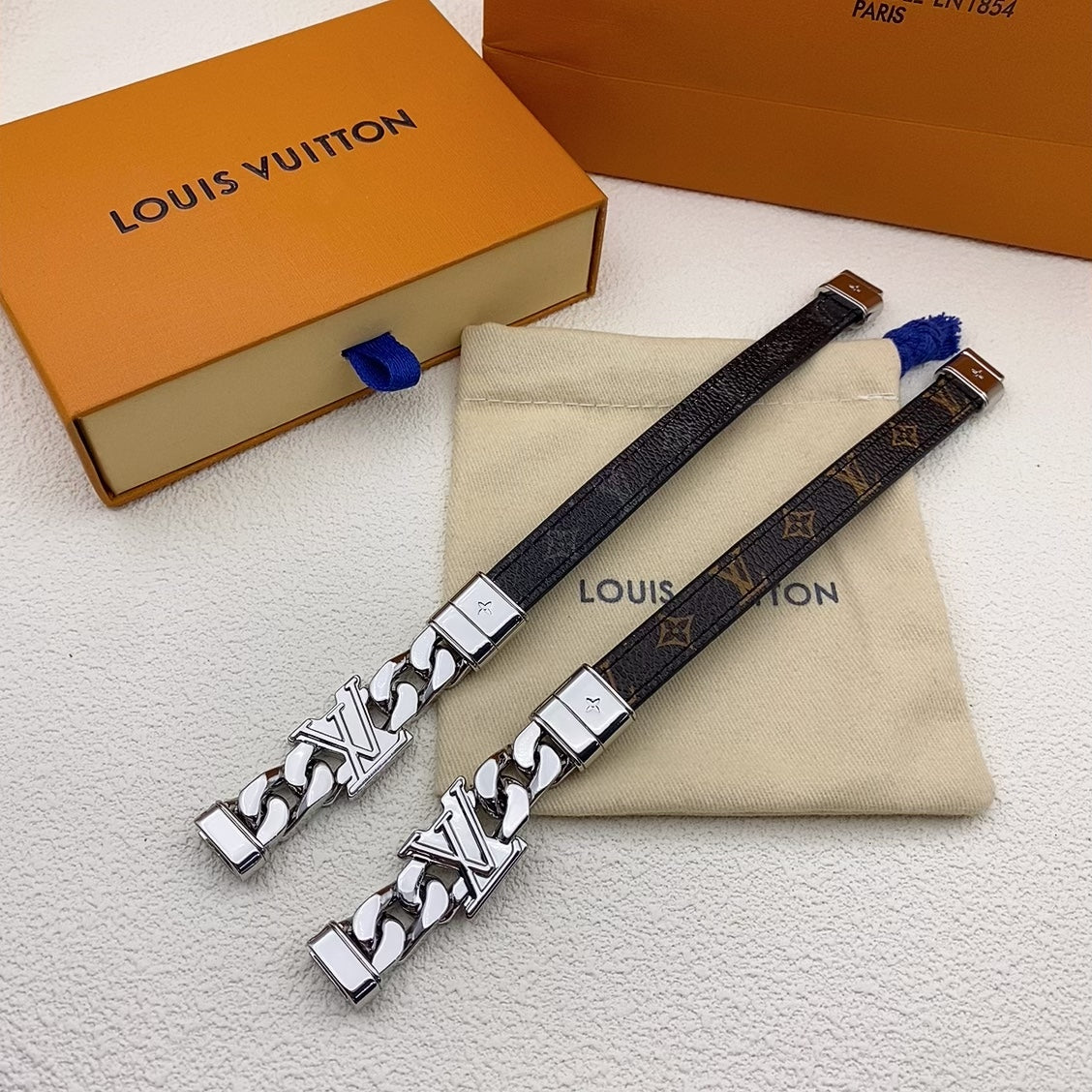 Leather bracelet