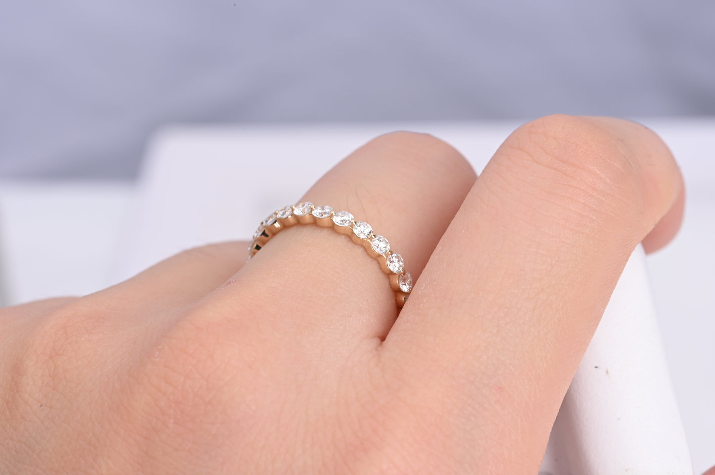 Diamond round ring