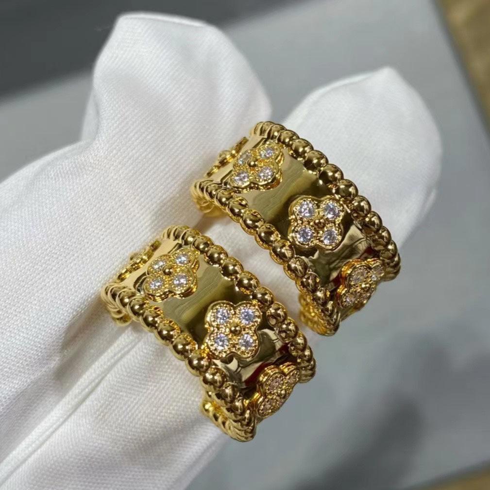 Celestial Yellow Gold Perl̩e Clovers Hoop Earring