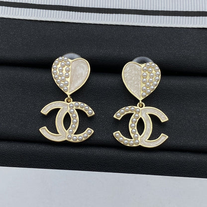 Single pearl earrings