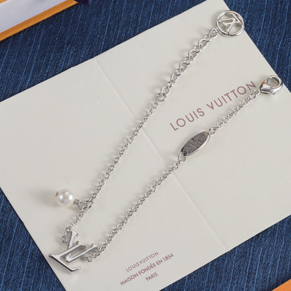 pearl with chain bracelet