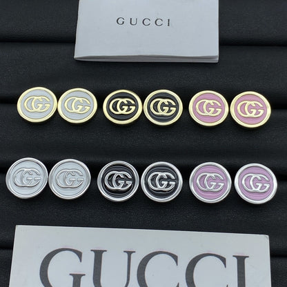 Double G brooch