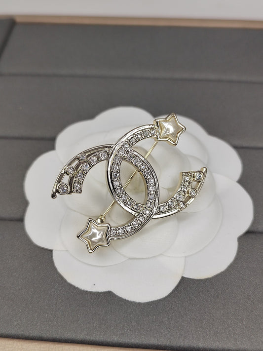 Cupid brooch