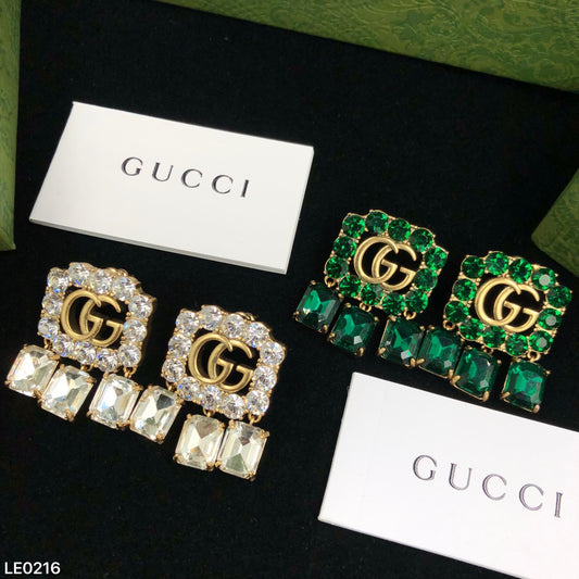 SYMBOLIC LUSTRE STUDS