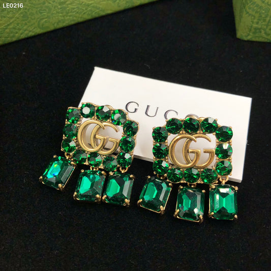 SYMBOLIC LUSTRE STUDS