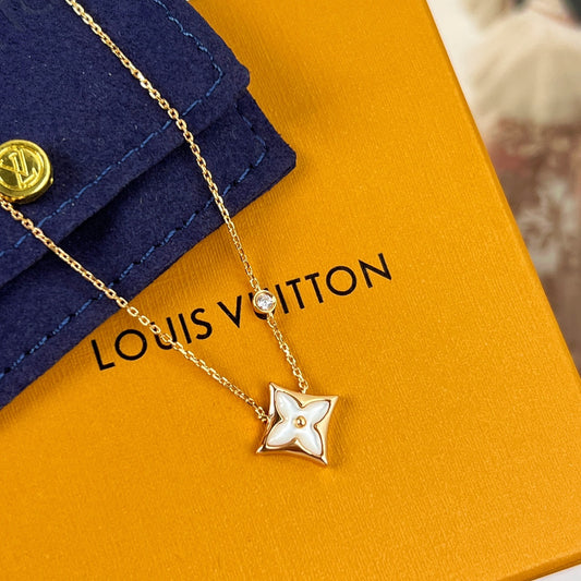 Rhombus Fritillar Necklace