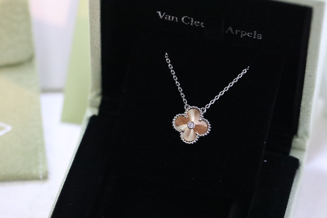 Laser natural diamond necklace