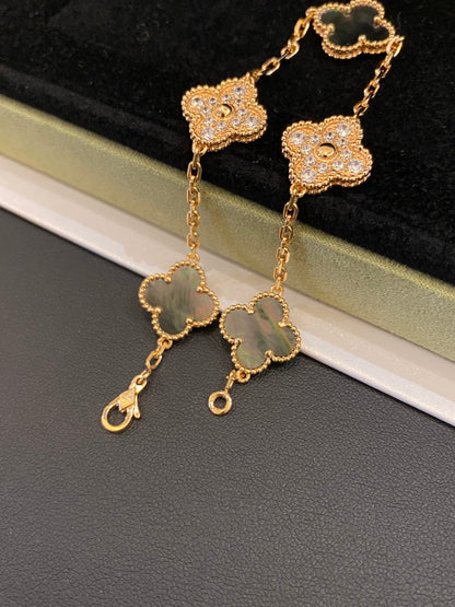 Interval gold and diamond bracelet