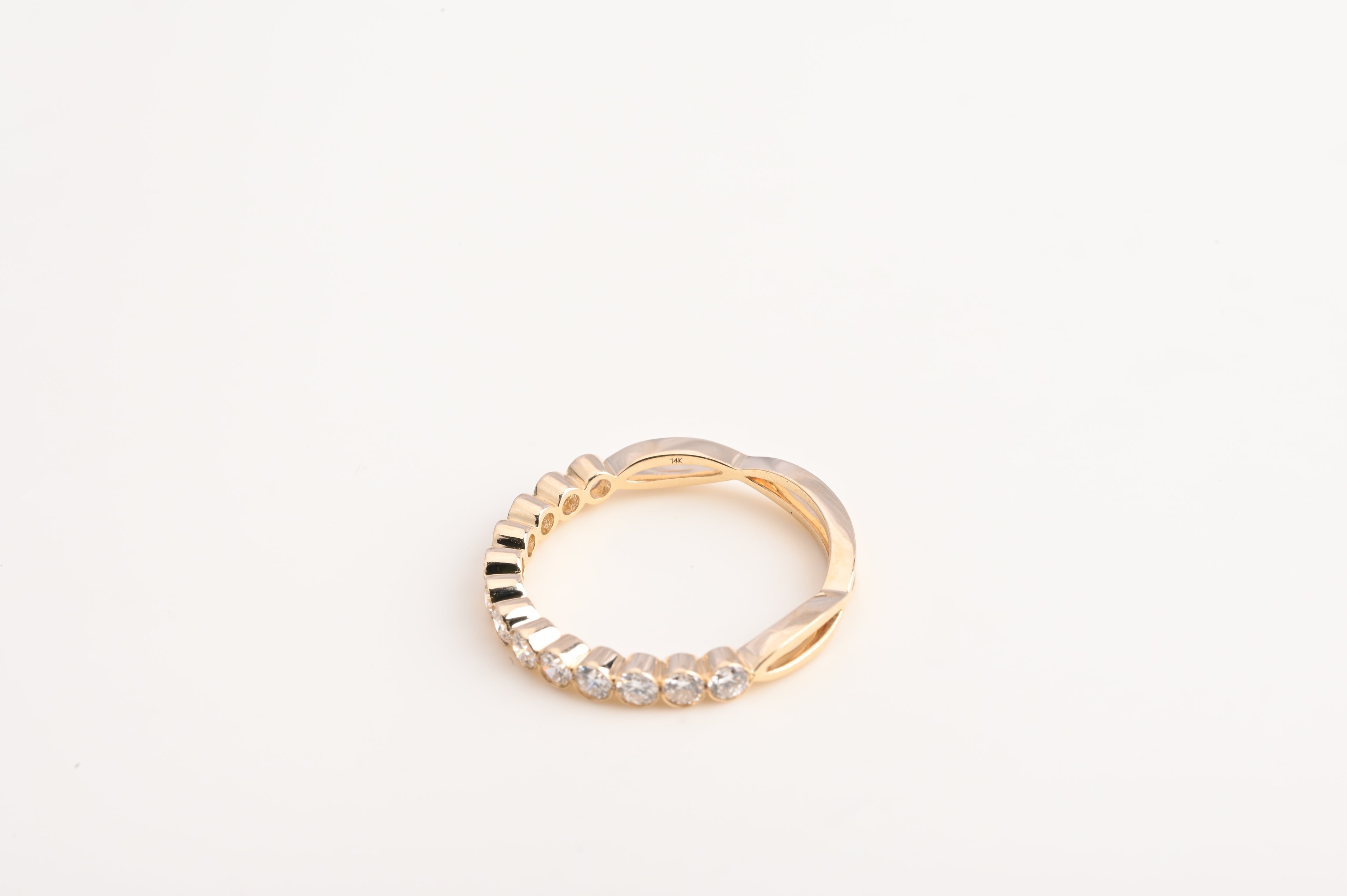 Diamanter Line Ring