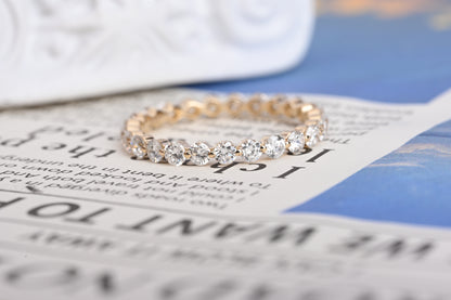 Diamond round ring