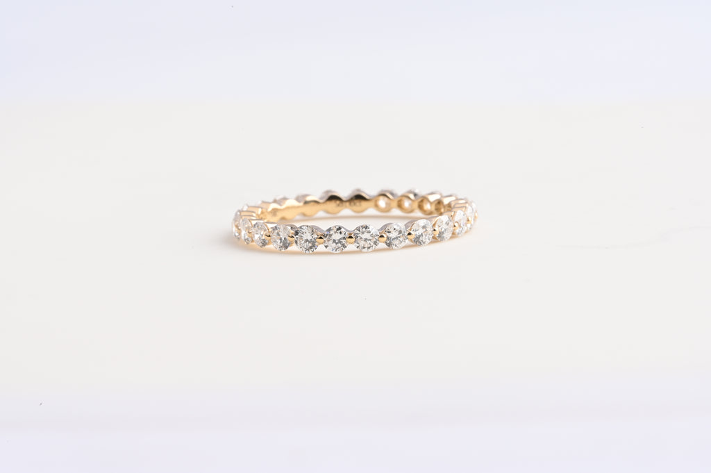 Diamond round ring