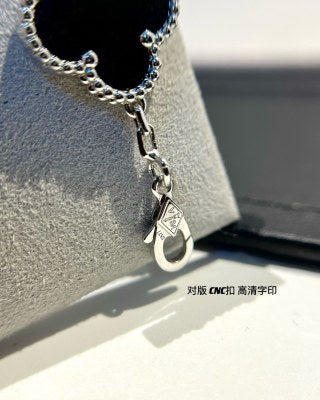 银黑间钻